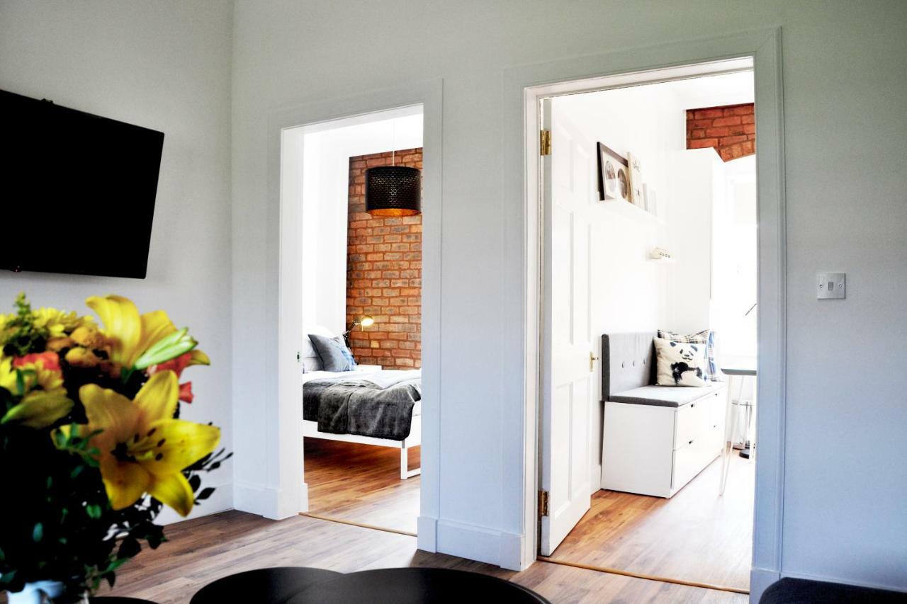 Stylish Flat In 1860'S Listed Building Appartement EDI Buitenkant foto